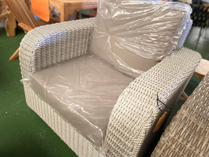 Deluxe-Lounge-Set