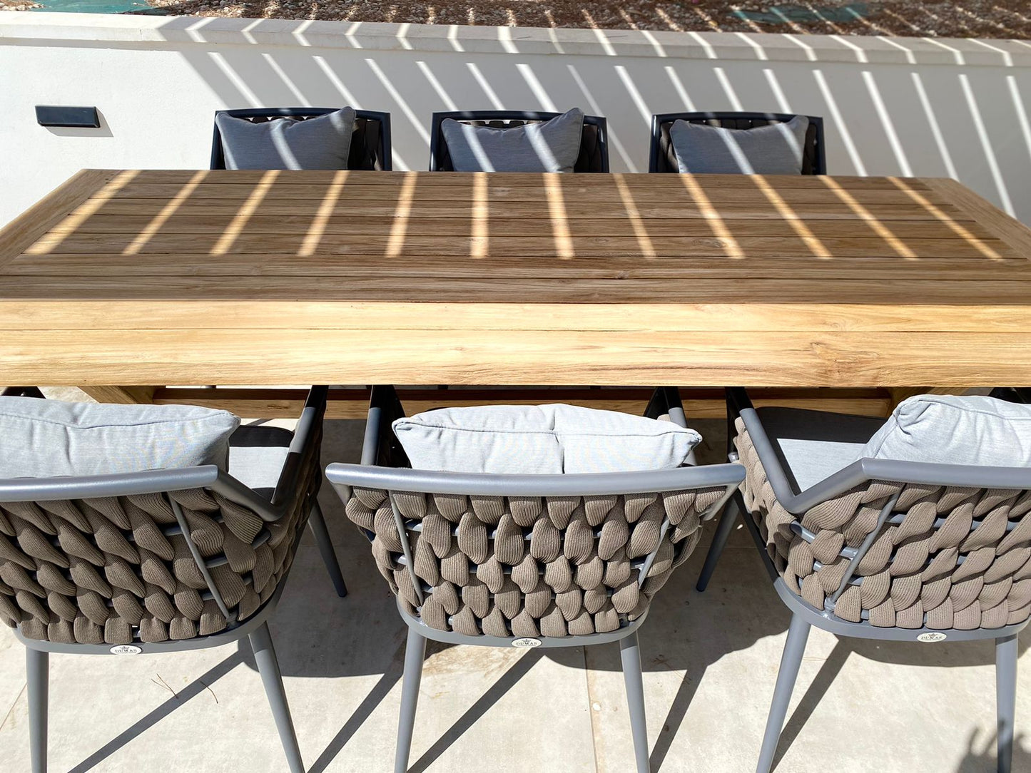 Mesa Teka Lyon